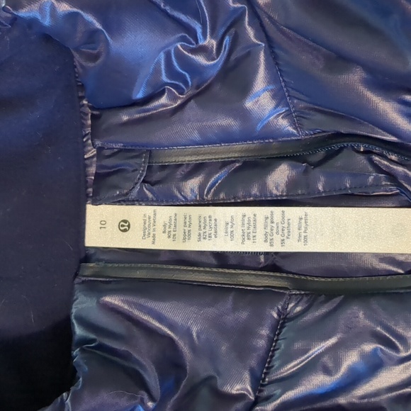 Lululemon Down For it All vest size 10 PERFECT! - Picture 3 of 8
